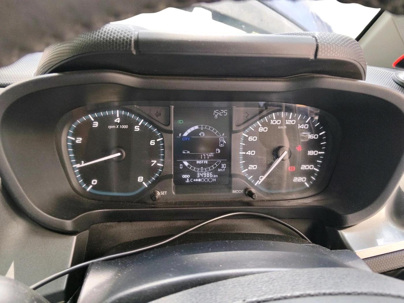 2022 Tata ALTROZ XT PETROL, Petrol, Manual, 34,986 km, interior