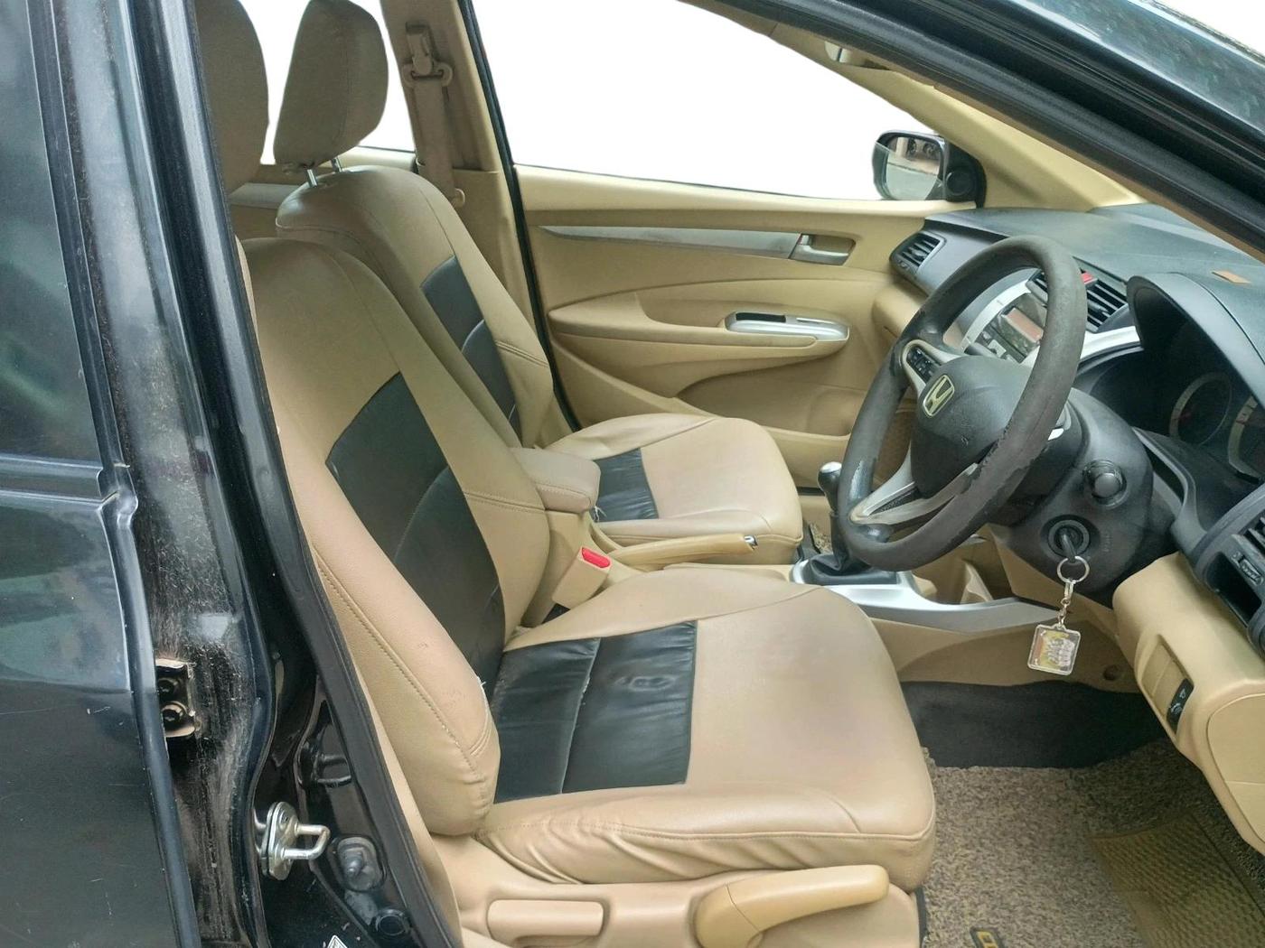 2011 Honda City 1.5L I-VTEC V MT, Petrol, Manual, 1,72,109 km, interior