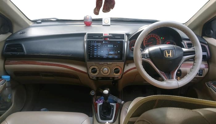 2011 Honda City 1.5L I-VTEC V MT, CNG, Manual, 1,29,328 km, interior