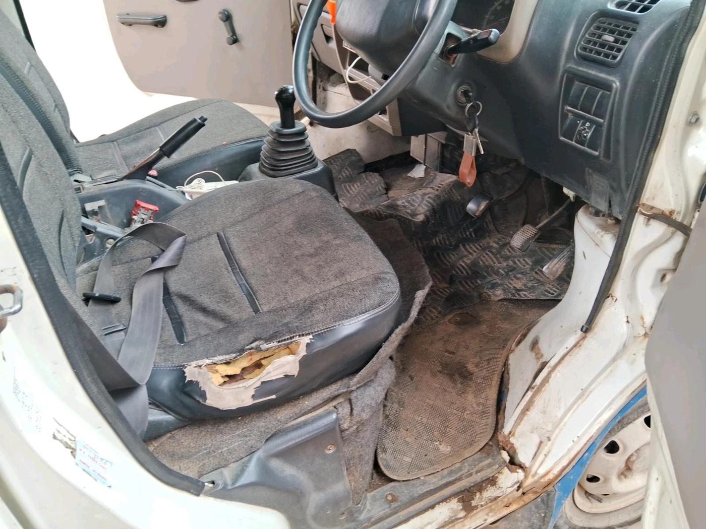2015 Maruti Eeco 5 STR, Petrol, Manual, 1,21,488 km, interior