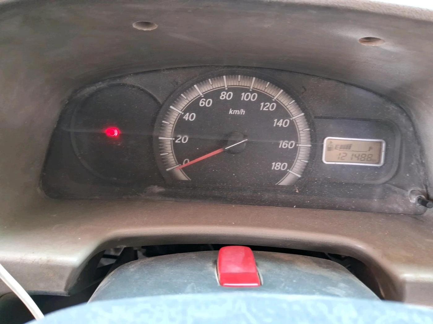 2015 Maruti Eeco 5 STR, Petrol, Manual, 1,21,488 km, interior