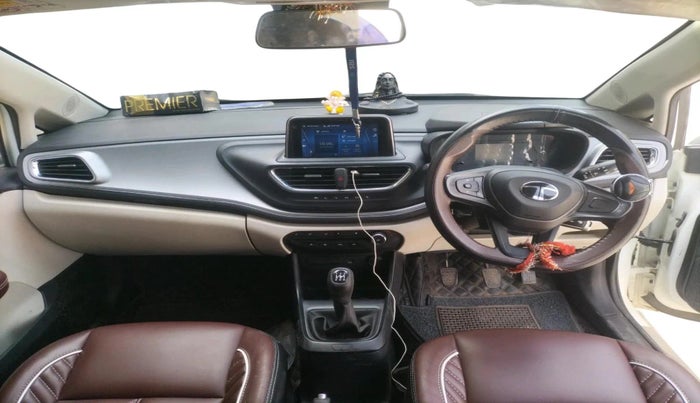 2024 Tata ALTROZ XM PLUS SUNROOF CNG, CNG, Manual, 22,704 km, interior