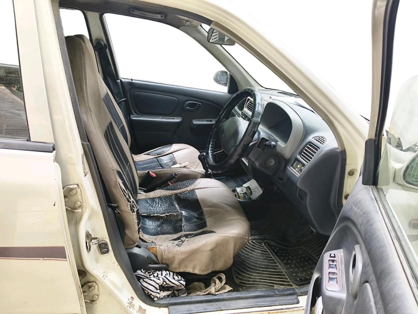 2011 Maruti Alto LX CNG, CNG, Manual, 2,82,588 km, interior