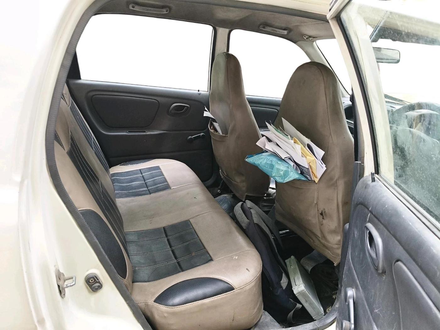 2011 Maruti Alto LX CNG, CNG, Manual, 2,82,588 km, interior