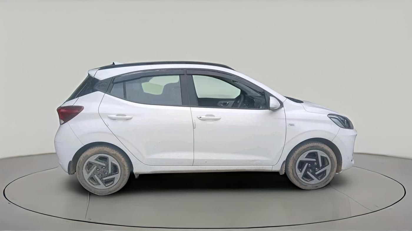 2023 Hyundai GRAND I10 NIOS SPORTZ AMT 1.2 KAPPA VTVT, Petrol, Automatic, 6,392 km, exterior