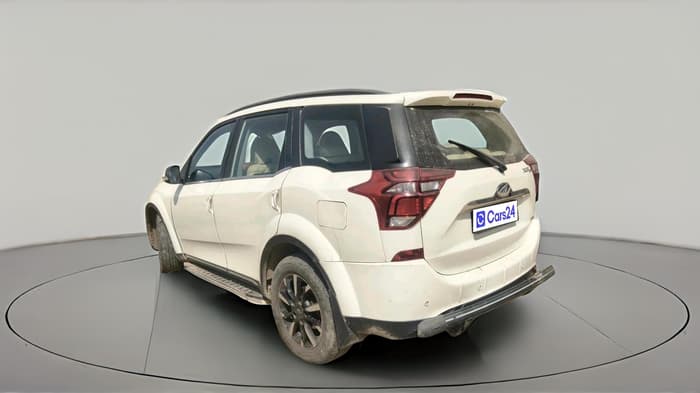 2021 Mahindra XUV500 W11, Diesel, Manual, 1,59,885 km, exterior