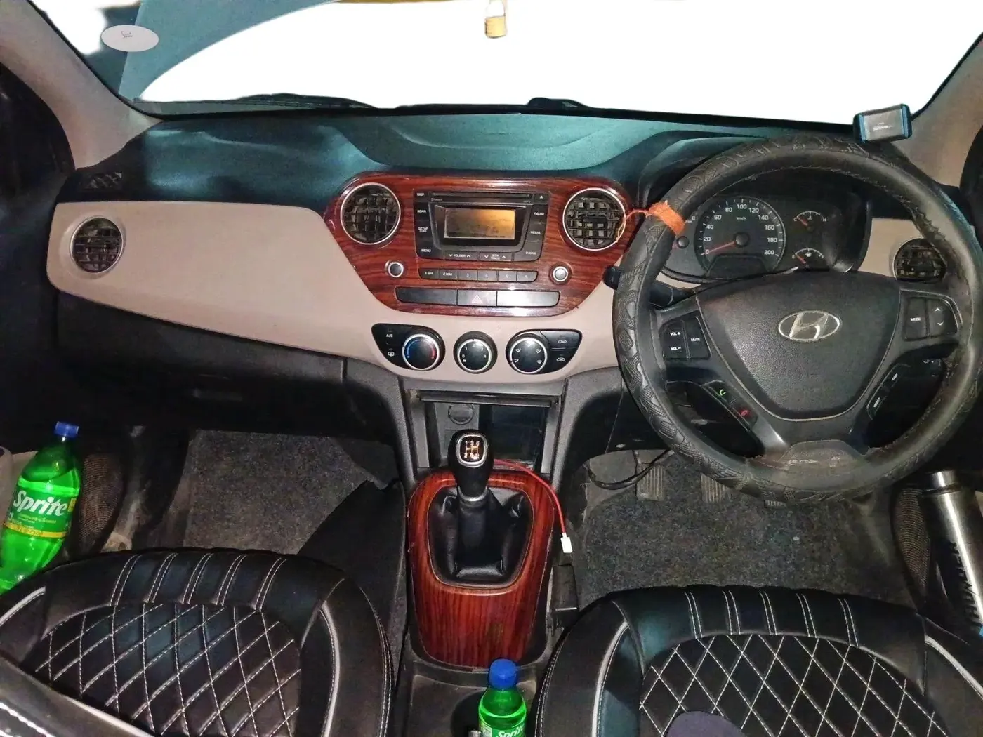 2015 Hyundai Xcent SX 1.2, CNG, Manual, 71,200 km, interior