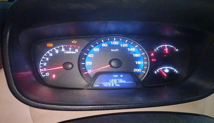 2015 Hyundai Xcent SX 1.2, CNG, Manual, 70,937 km, interior