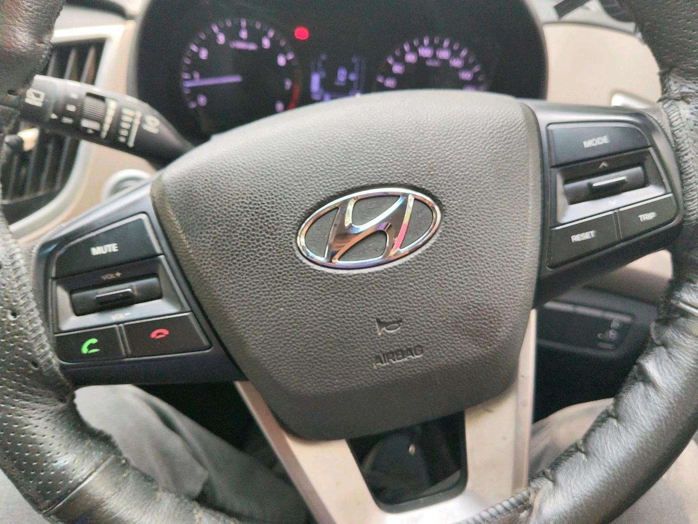 2016 Hyundai Creta  SX 1.6 Petrol , Petrol, Manual, 38,785 km, interior