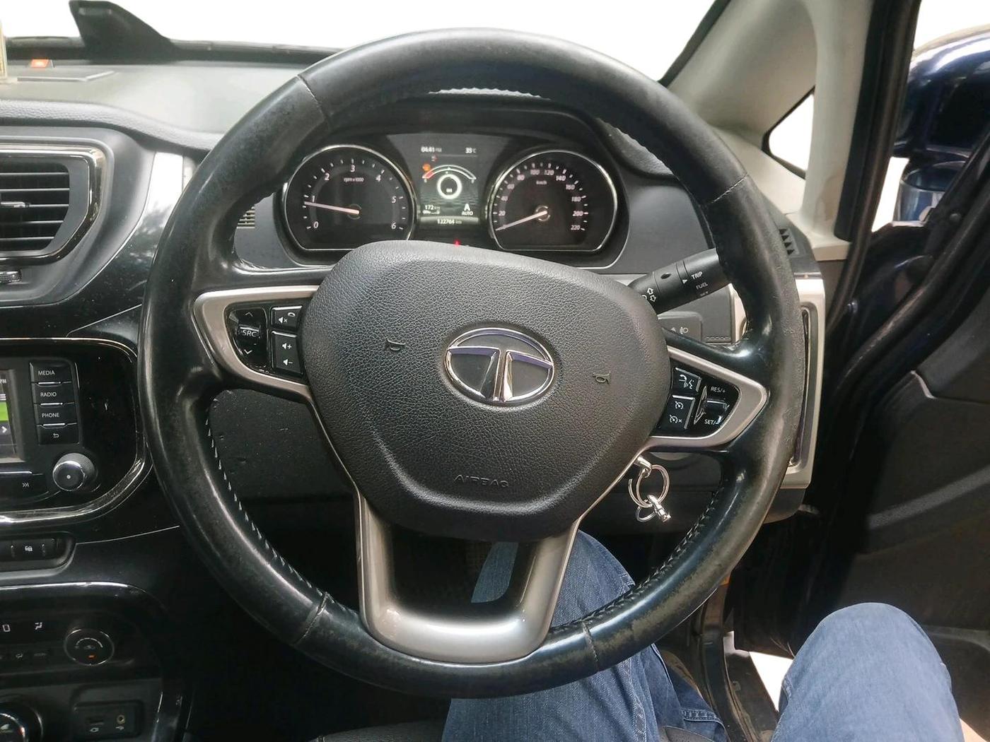 2018 Tata Hexa XT 4X2 7 STR, Diesel, Manual, 1,22,765 km, interior
