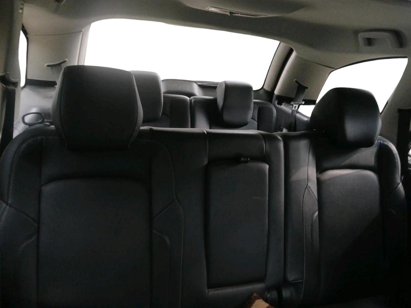 2018 Tata Hexa XT 4X2 7 STR, Diesel, Manual, 1,22,765 km, interior