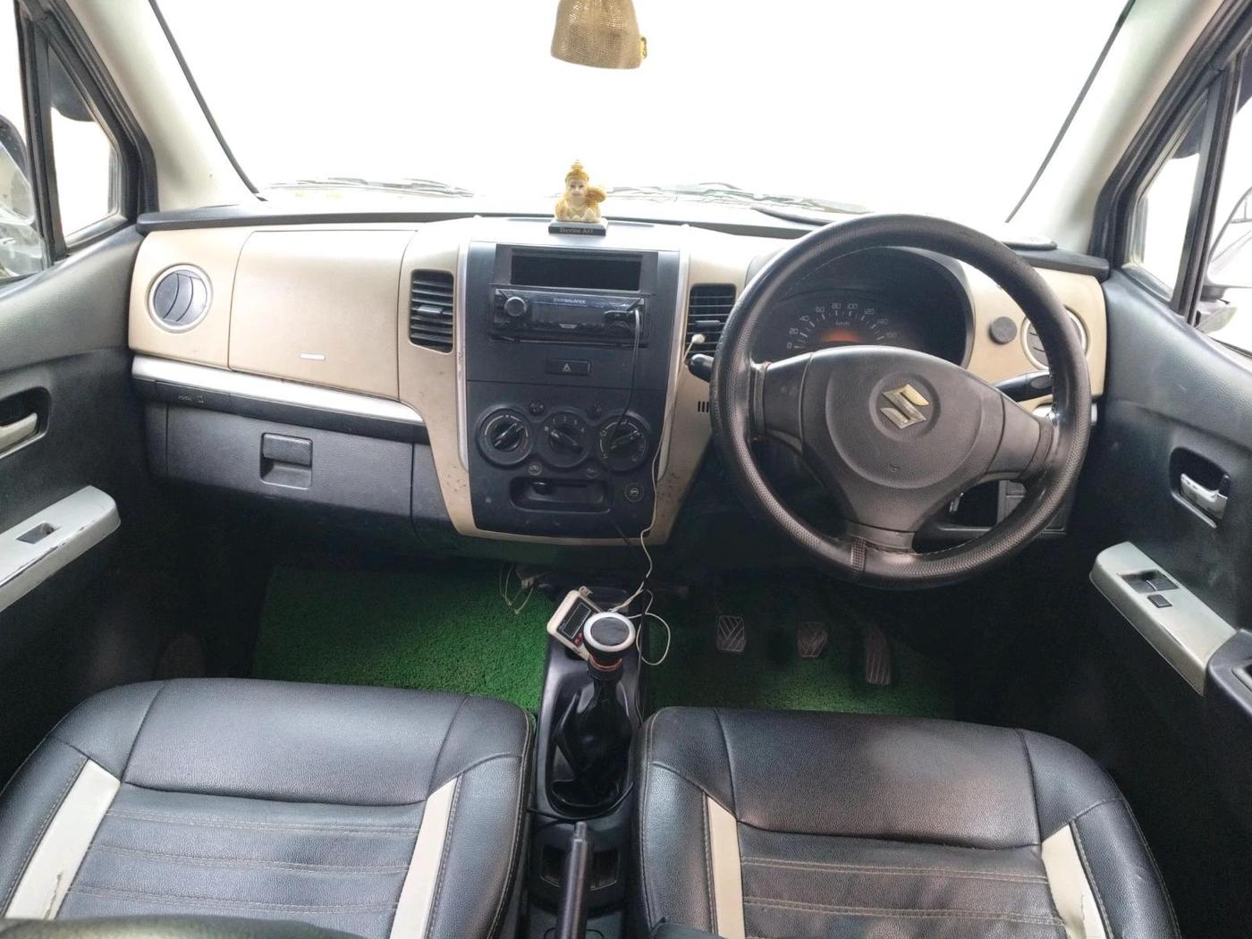 2017 Maruti Wagon R 1.0 LXI, Petrol, Manual, 1,45,240 km, interior