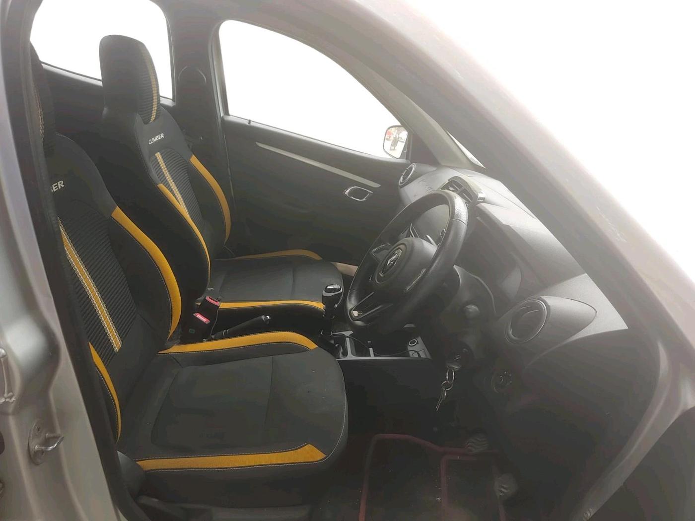 2022 Renault Kwid CLIMBER MT 1.0, Petrol, Manual, 57,827 km, interior