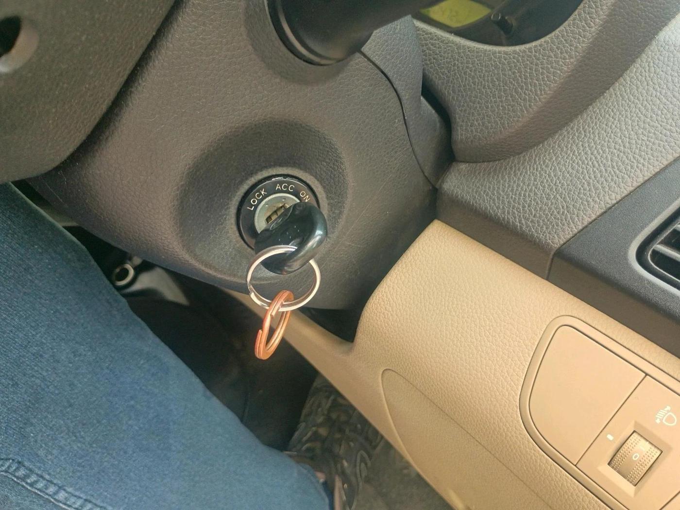 2013 Hyundai Eon ERA +, Petrol, Manual, 90,472 km, interior