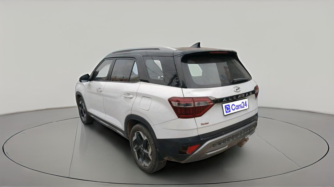 2023 Hyundai ALCAZAR PLATINUM 1.5 TURBO PETROL MT 7STR, Petrol, Manual, 69,403 km, exterior
