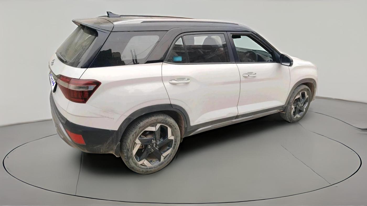 2023 Hyundai ALCAZAR PLATINUM 1.5 TURBO PETROL MT 7STR, Petrol, Manual, 69,403 km, exterior
