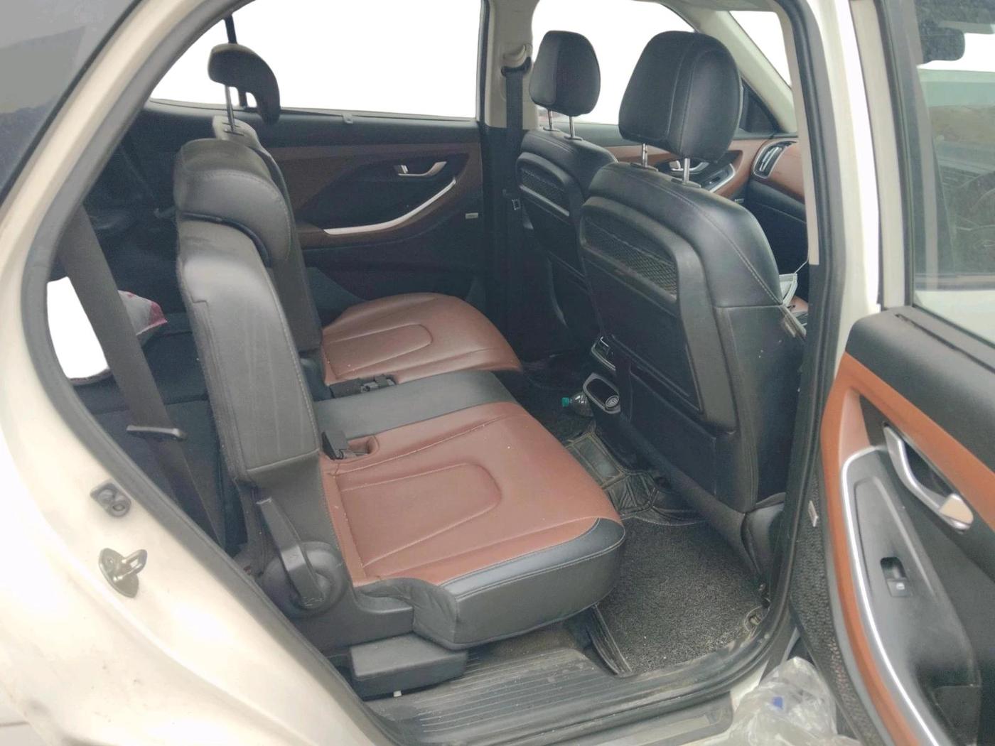 2023 Hyundai ALCAZAR PLATINUM 1.5 TURBO PETROL MT 7STR, Petrol, Manual, 69,403 km, interior