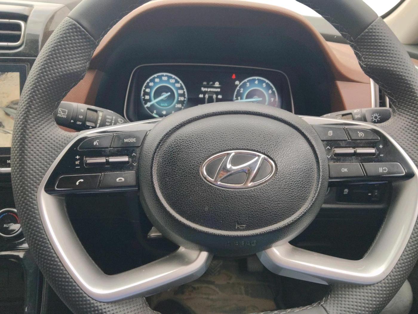 2023 Hyundai ALCAZAR PLATINUM 1.5 TURBO PETROL MT 7STR, Petrol, Manual, 69,403 km, interior