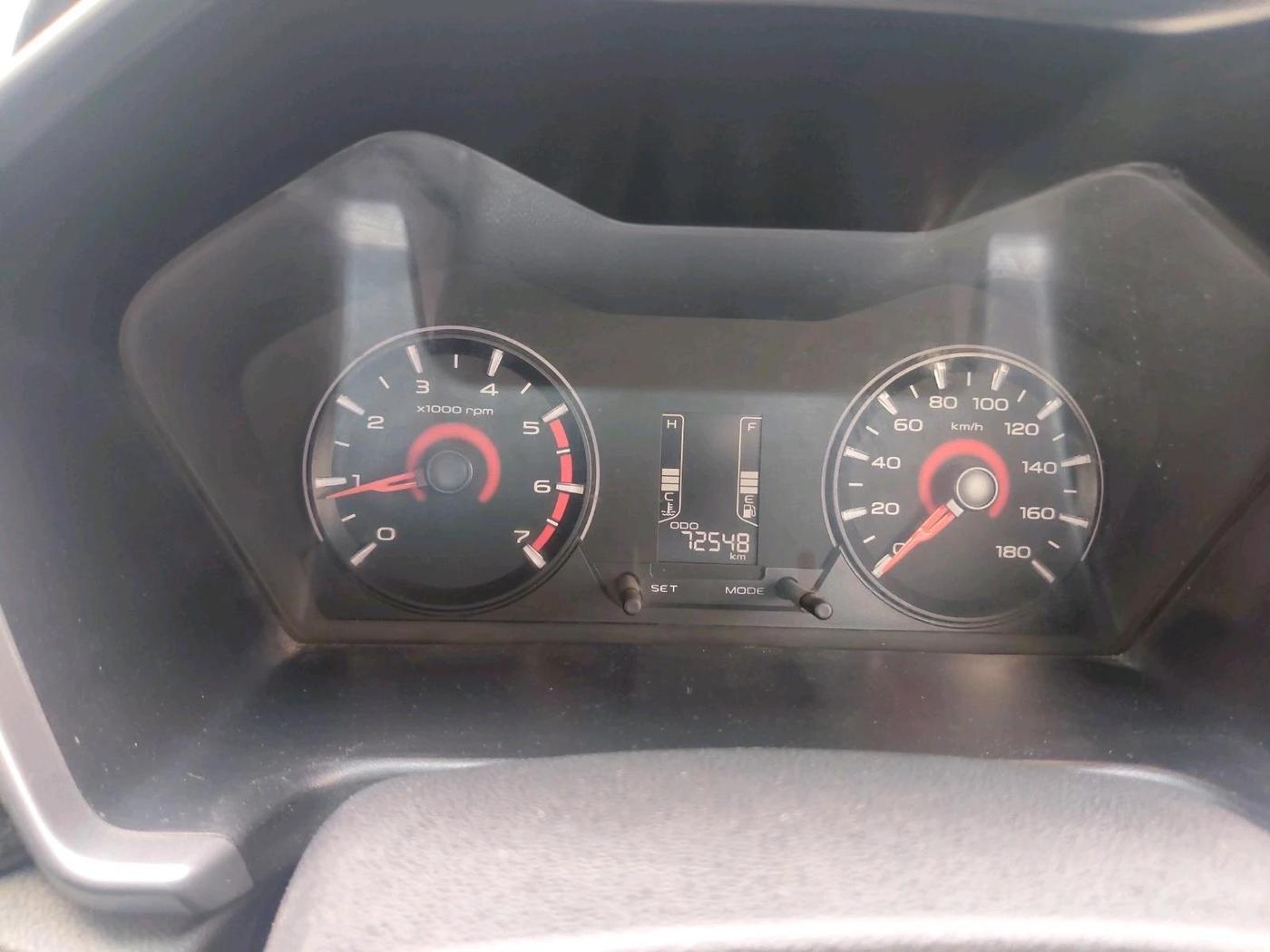 2017 Mahindra Kuv100 K8 6 STR, CNG, Manual, 72,548 km, interior