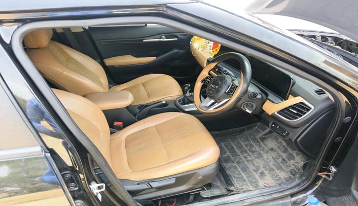 2024 KIA SELTOS  HTE 1.5 PETROL MT, Petrol, Manual, 41,496 km, interior