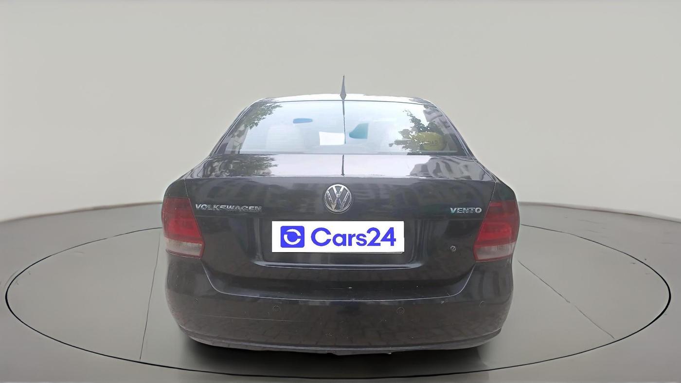 2011 Volkswagen Vento TRENDLINE 1.6, Petrol, Manual, 1,19,456 km, exterior