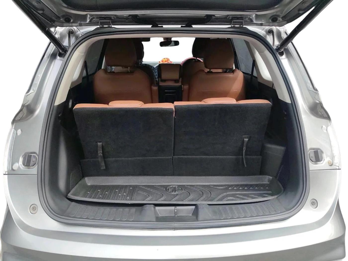 2022 MG HECTOR PLUS SHARP 1.5 PETROL TURBO HYBRID MT 6-STR, Petrol, Manual, 49,323 km, exterior