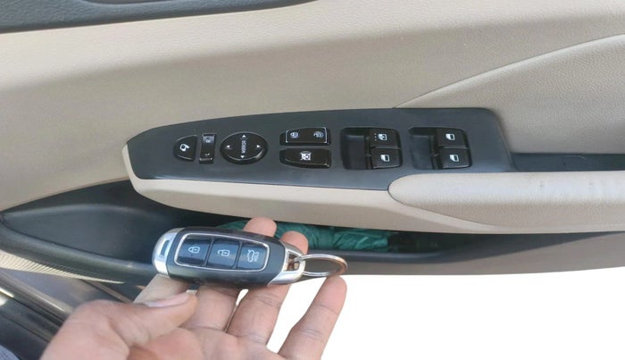 2018 Hyundai Verna 1.6 VTVT SX (O) AT, Petrol, Automatic, 74,096 km, interior