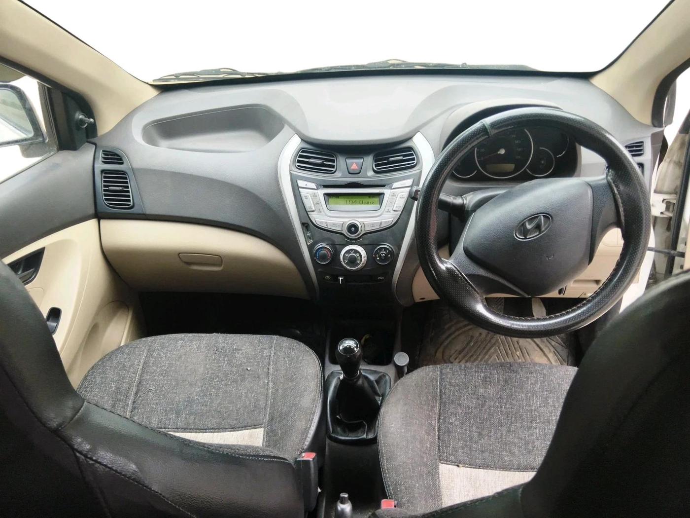 2013 Hyundai Eon MAGNA +, Petrol, Manual, 86,939 km, interior