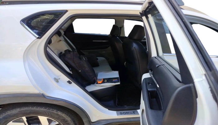 2022 KIA SONET HTX PLUS 1.0 IMT, Petrol, Manual, 20,291 km, interior