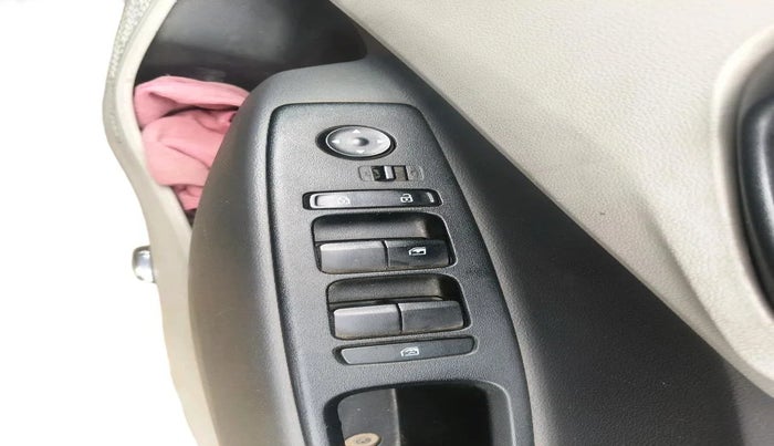 2021 Hyundai AURA S 1.2 CNG, CNG, Manual, 79,506 km, interior