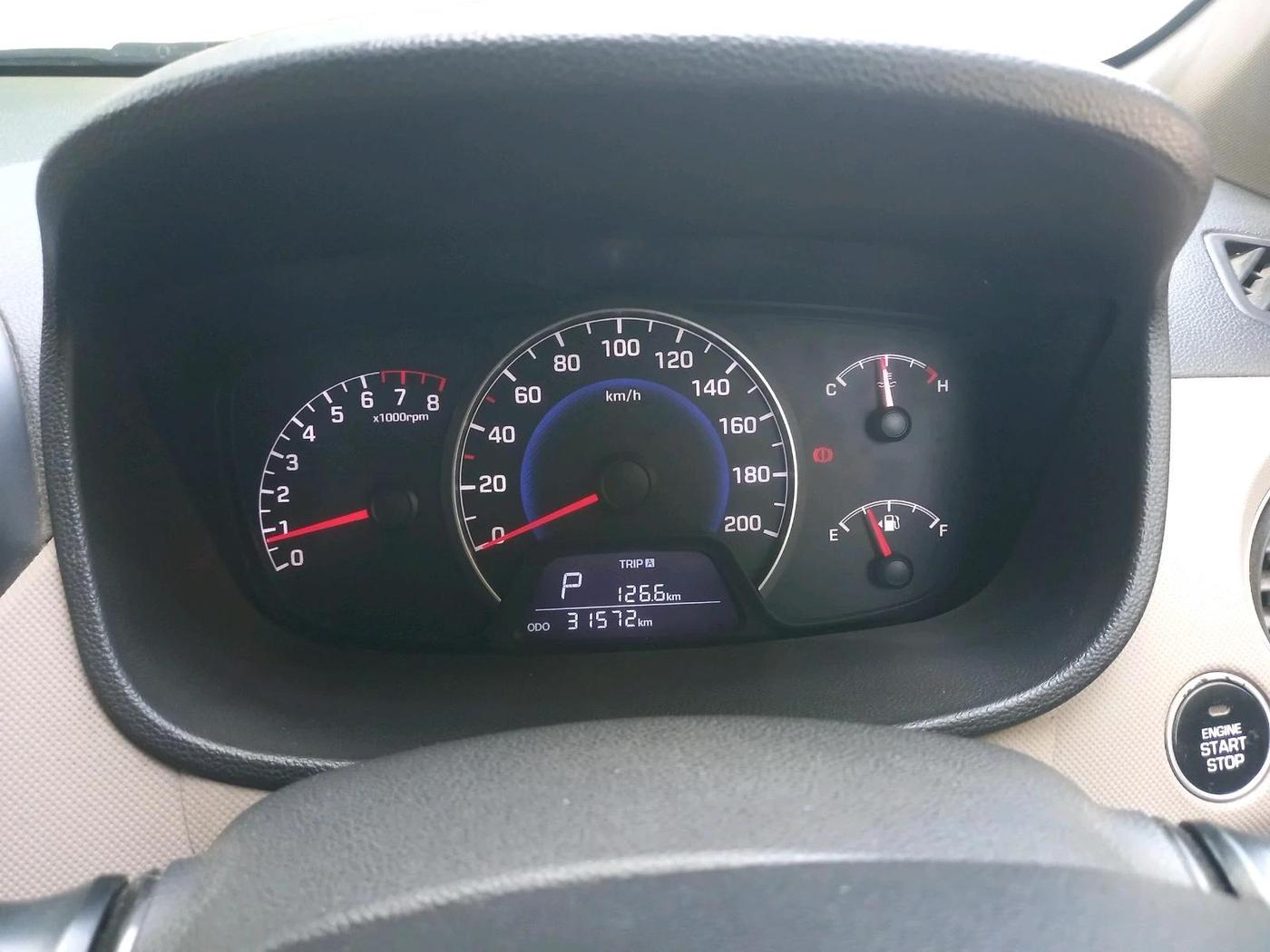 2015 Hyundai Grand i10 ASTA AT 1.2 KAPPA VTVT, Petrol, Automatic, 31,572 km, interior
