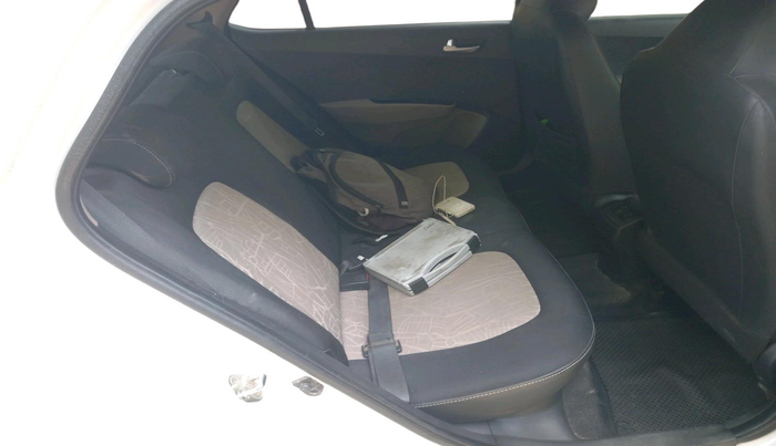 2015 Hyundai Grand i10 ASTA AT 1.2 KAPPA VTVT, Petrol, Automatic, 31,572 km, interior
