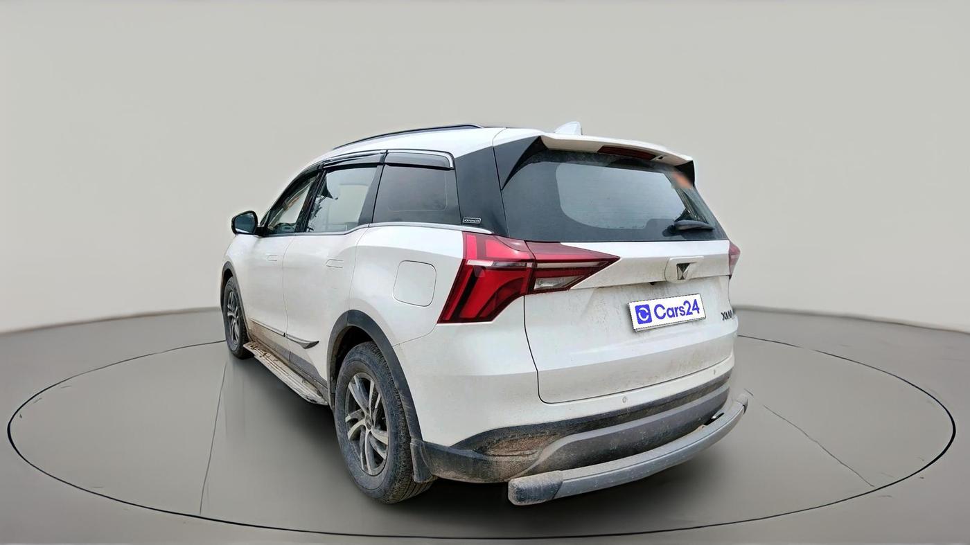 2022 Mahindra XUV700 AX 5 P MT 7 STR, Petrol, Manual, 45,313 km, exterior