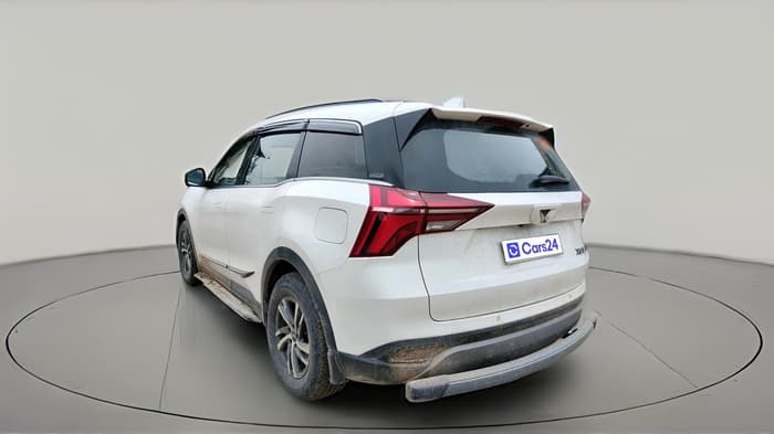 2022 Mahindra XUV700 AX 5 P MT 7 STR, Petrol, Manual, 45,313 km, exterior
