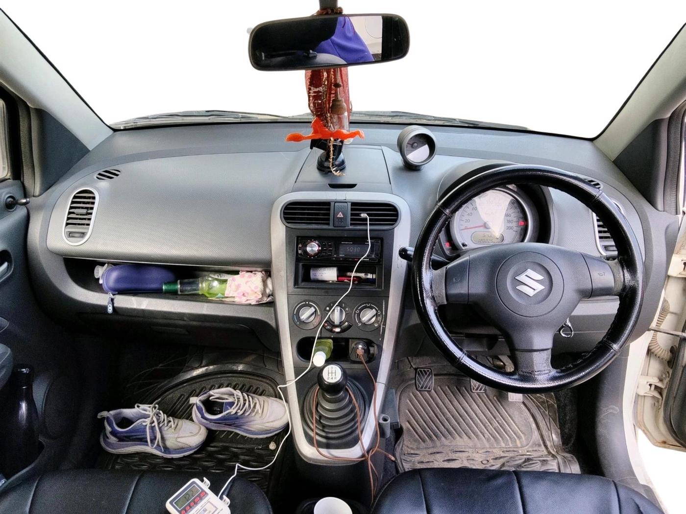 2012 Maruti Ritz VXI, Petrol, Manual, 1,20,225 km, interior