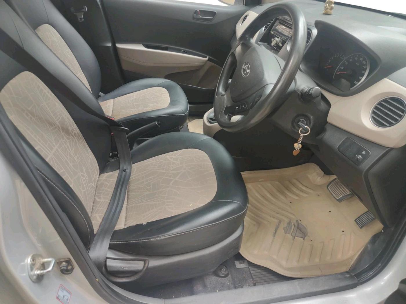 2016 Hyundai Grand i10 MAGNA AT 1.2 KAPPA VTVT, Petrol, Automatic, 36,341 km, interior
