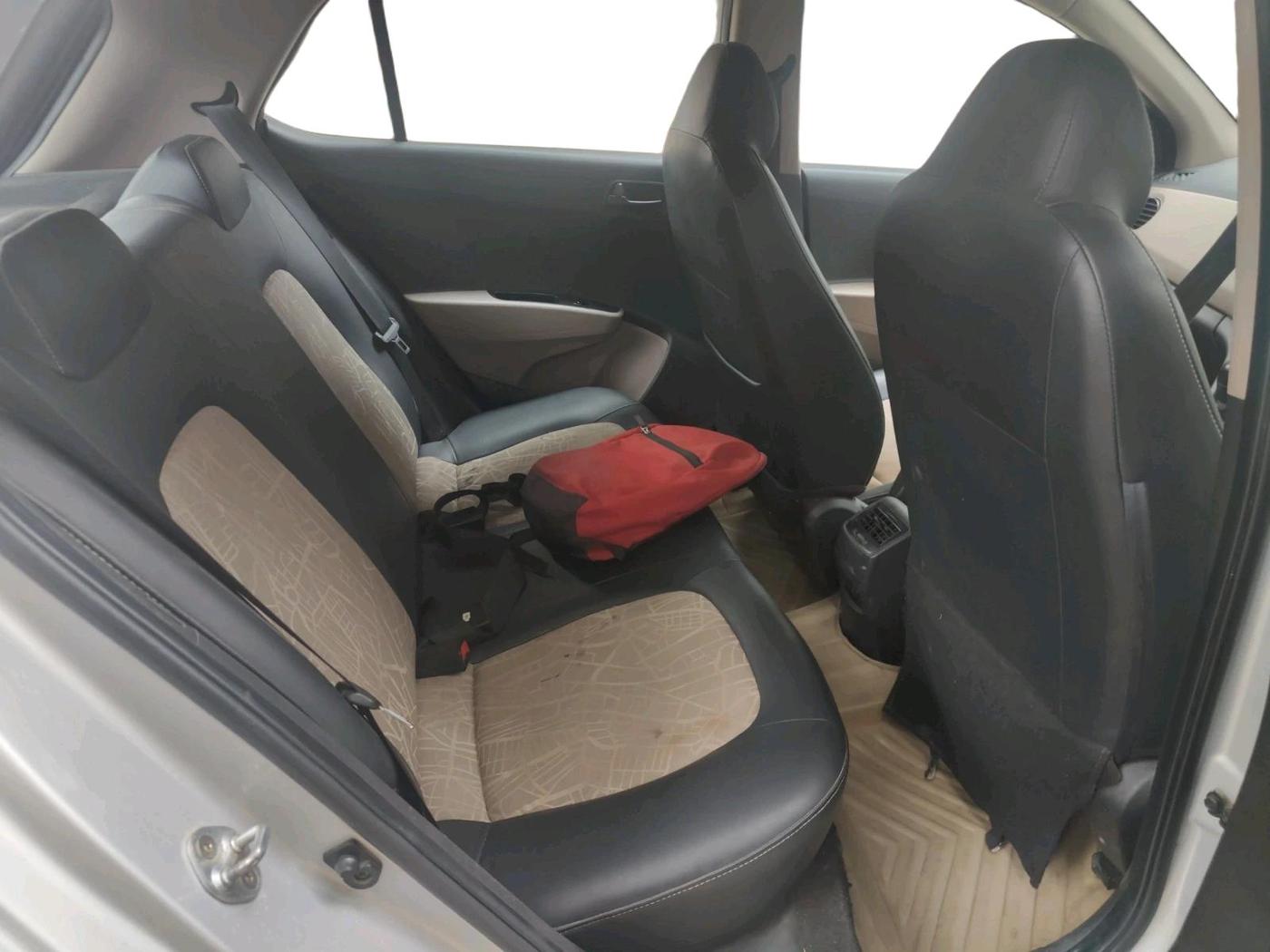 2016 Hyundai Grand i10 MAGNA AT 1.2 KAPPA VTVT, Petrol, Automatic, 36,341 km, interior