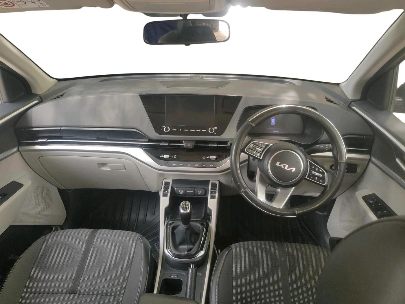 2023 KIA CARENS PRESTIGE 1.5 DIESEL IMT 7 STR, Diesel, Manual, 38,978 km, interior