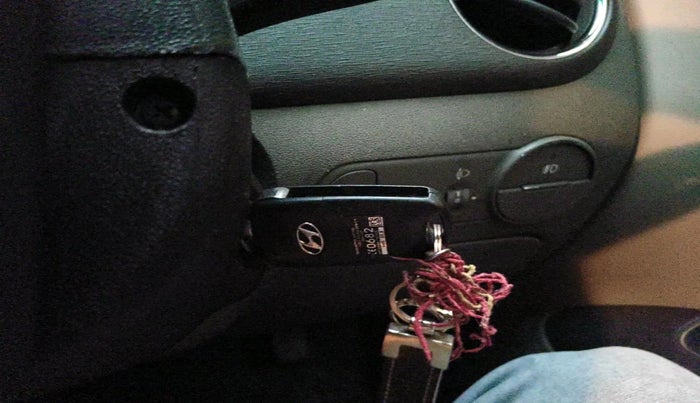 2013 Hyundai i10 SPORTZ 1.1, Petrol, Manual, 81,619 km, interior