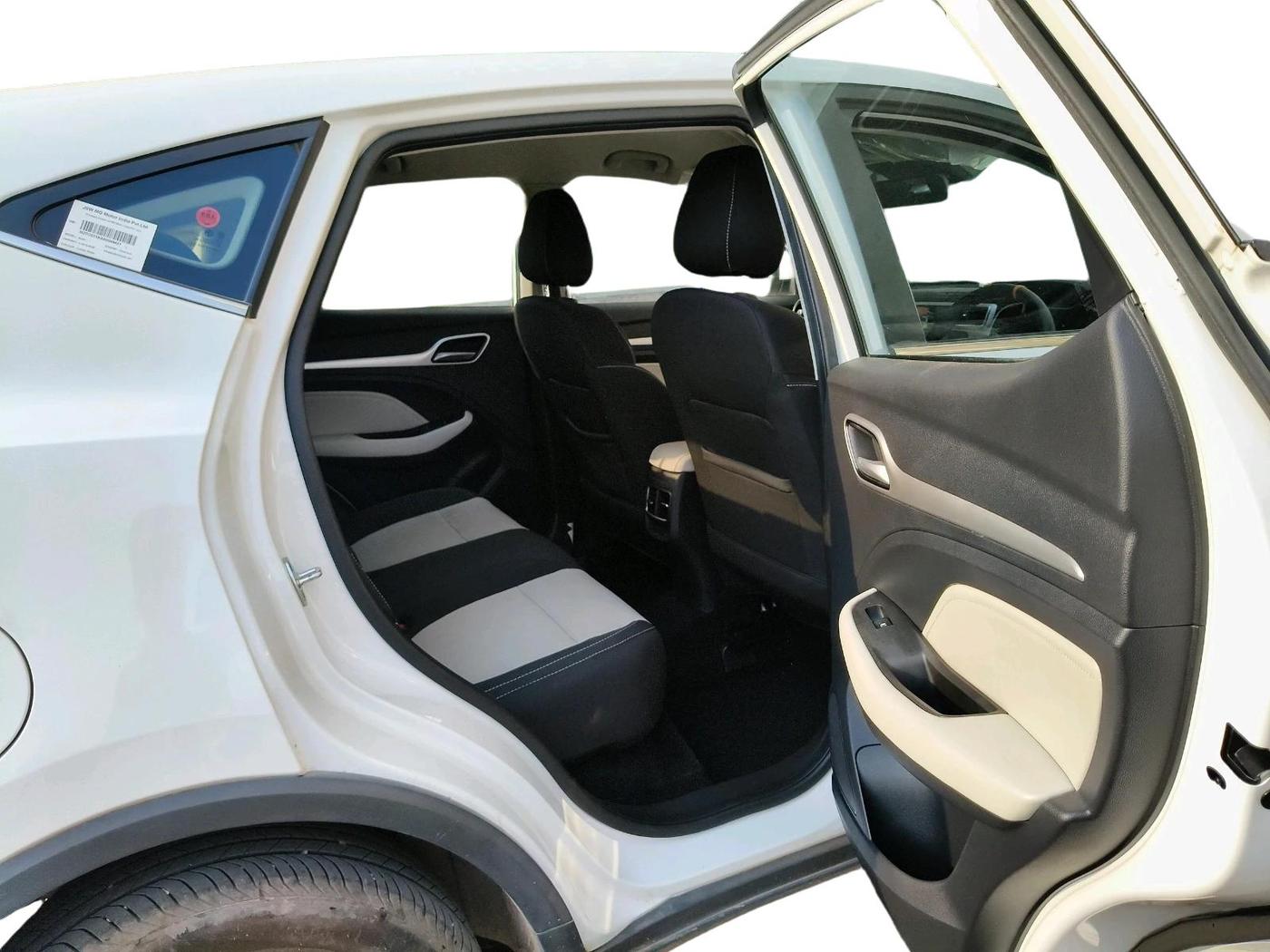 2025 MG ASTOR Sprint 1.5 MT (Ivory), Petrol, Manual, 7,406 km, interior