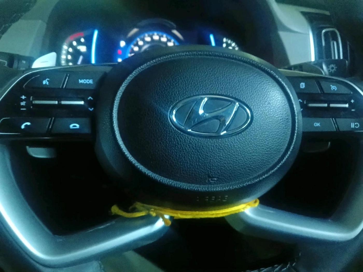 2023 Hyundai Creta SX (O) AT 1.5 DIESEL, Diesel, Automatic, 82,216 km, interior