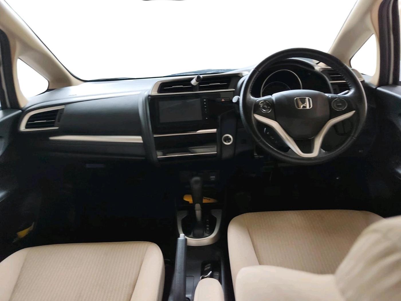 2022 Honda Jazz 1.2L I-VTEC VX CVT, Petrol, Automatic, 28,344 km, interior