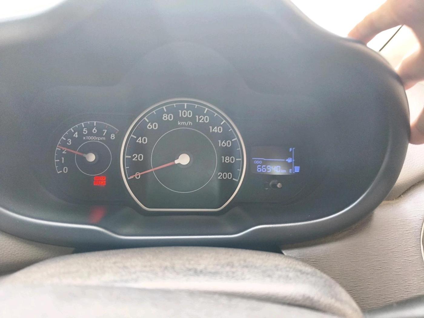 2012 Hyundai i10 MAGNA 1.2, Petrol, Manual, 66,940 km, interior