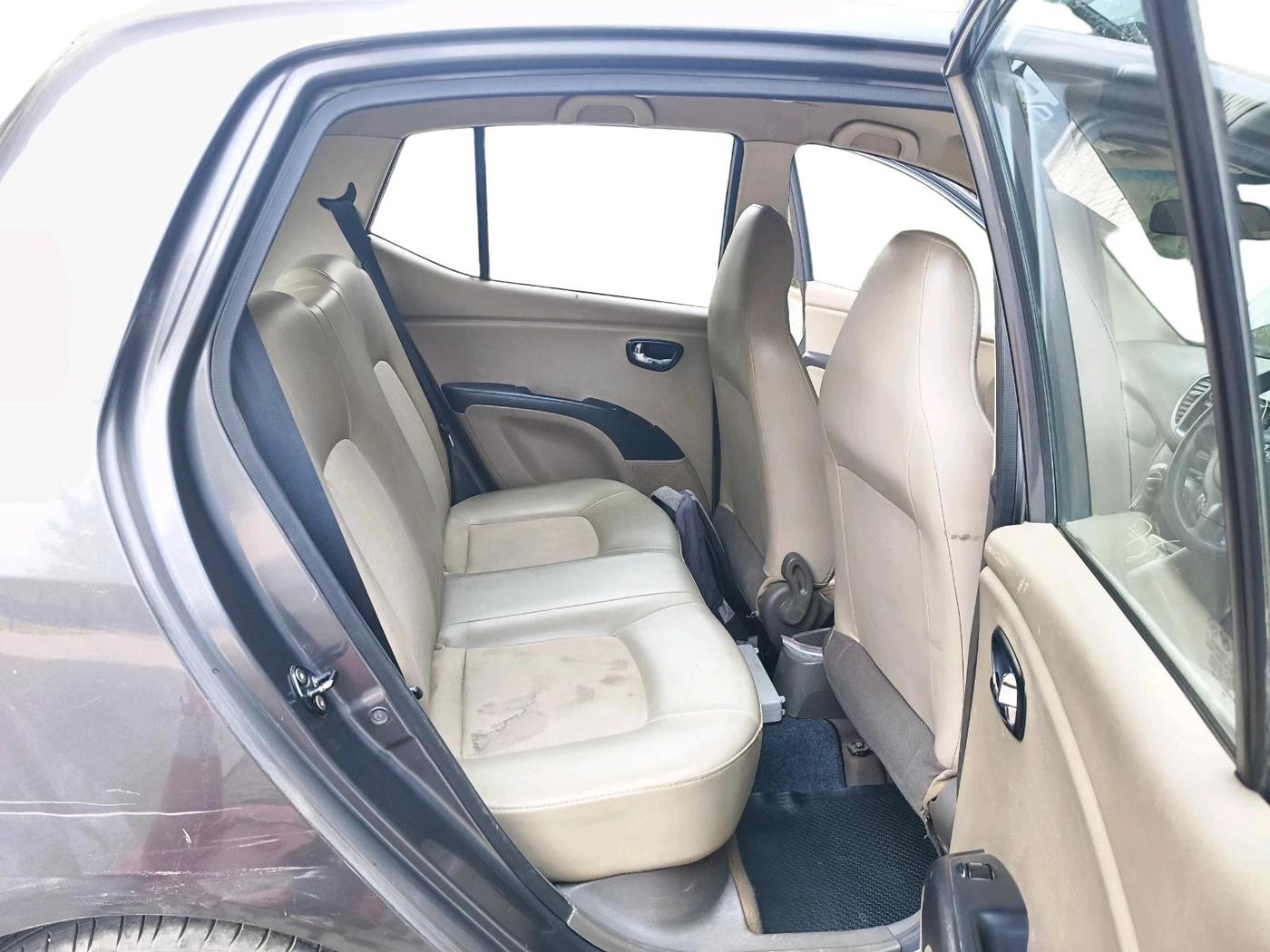 2012 Hyundai i10 MAGNA 1.2, Petrol, Manual, 66,940 km, interior