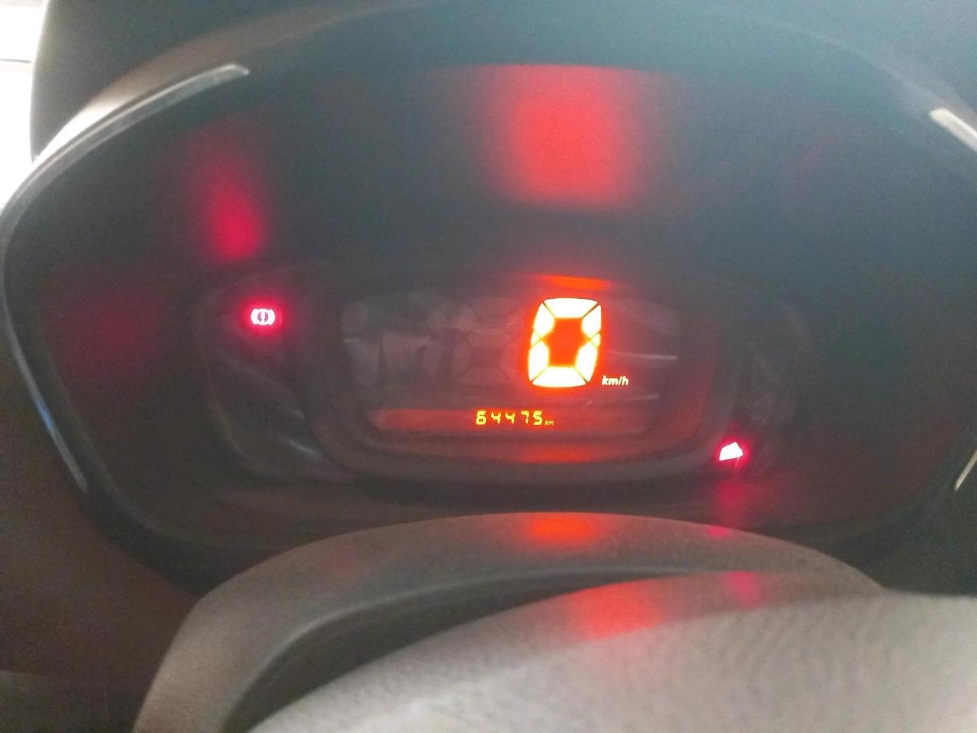 2016 Renault Kwid RXT 0.8, Petrol, Manual, 64,475 km, interior