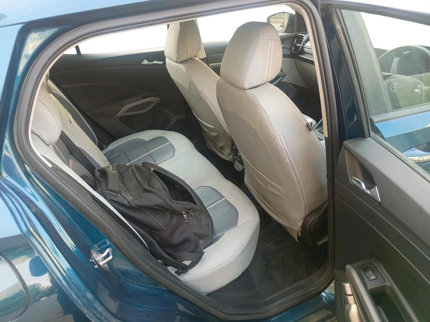 2025 Skoda Kylaq Signature Plus AT, Petrol, Automatic, 11,283 km, interior