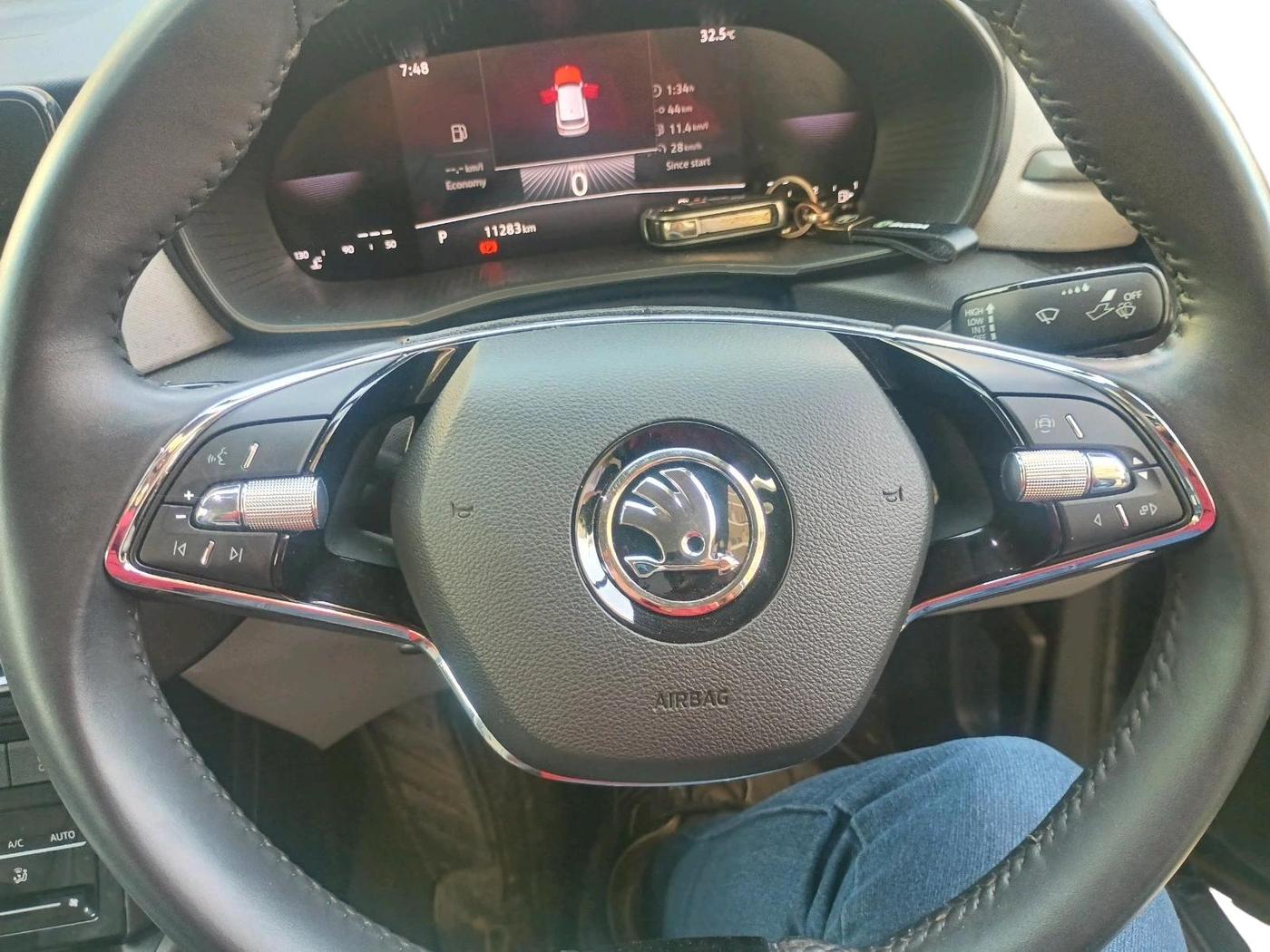 2025 Skoda Kylaq Signature Plus AT, Petrol, Automatic, 11,283 km, interior