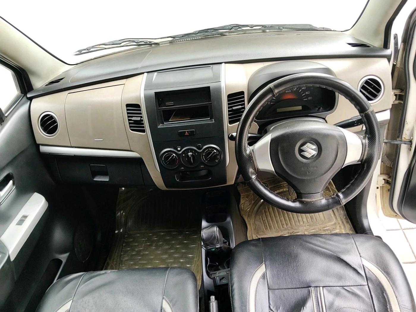 2016 Maruti Wagon R 1.0 LXI CNG, CNG, Manual, 1,47,285 km, interior