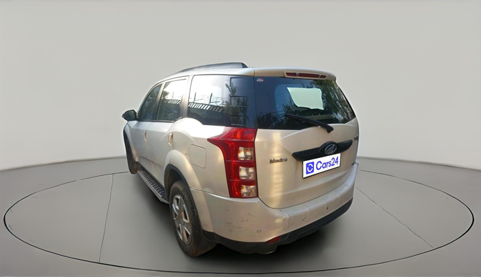 2018 Mahindra XUV500 W6 1.99, Diesel, Manual, 70,325 km, exterior