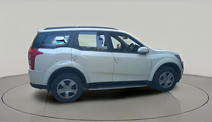 2018 Mahindra XUV500 W6 1.99, Diesel, Manual, 70,325 km, exterior